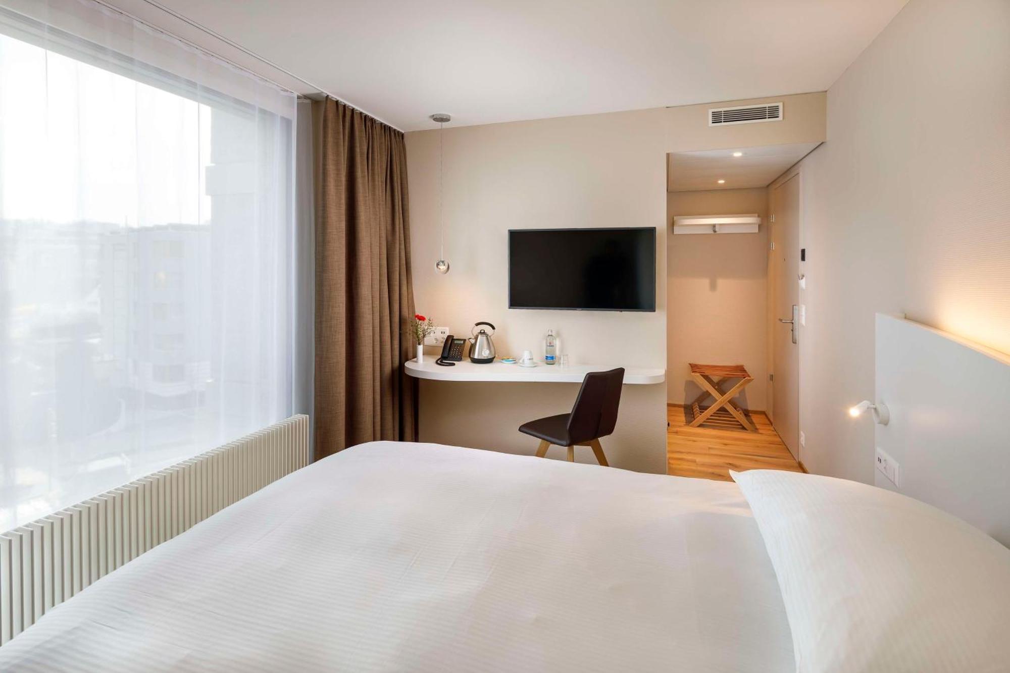 Hotel Allegra Lodge Kloten Ngoại thất bức ảnh